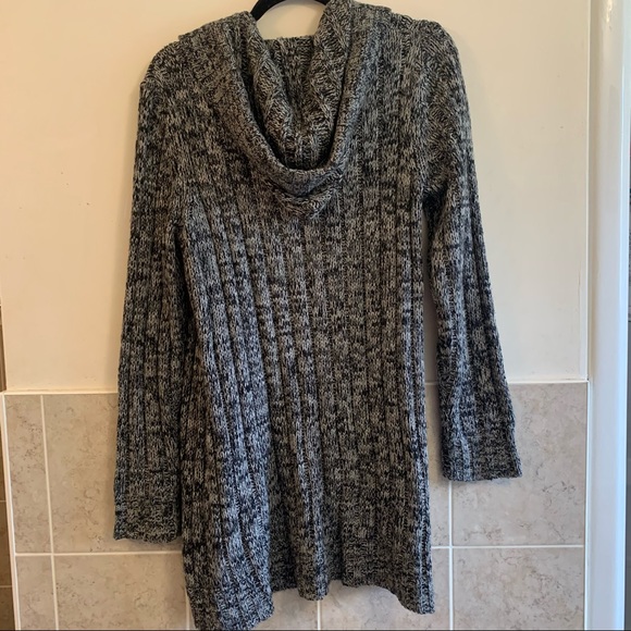 Cardigan - Picture 2 of 3